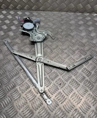 Mitsubishi Outlander Front door window regulator with motor 5713A384