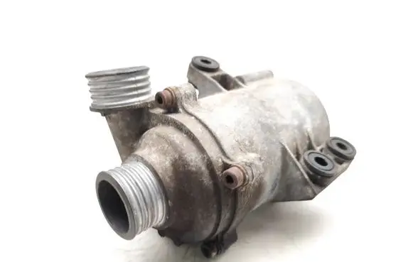 BMW 3 F30 F35 F31 Water pump 759771508
