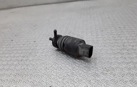 BMW 5 E34 Windscreen/windshield washer pump