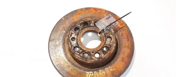 Volkswagen Golf VI Front brake disc ventiliuojamas