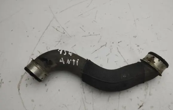 Mercedes-Benz C W204 Engine coolant pipe/hose