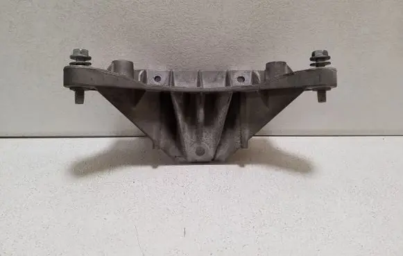 Other engine bay part