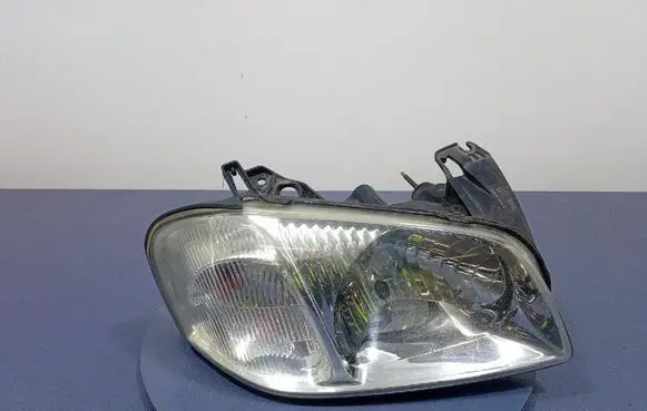 Mazda Tribute Headlight/headlamp 2T2413005C