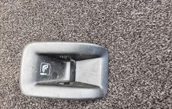 Audi A4 S4 B9 ISOFIX cover 8W0887233C