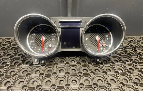 Mercedes-Benz GLE (W166 - C292) Speedometer (instrument cluster) A2929002704 A2929016201 0263739432