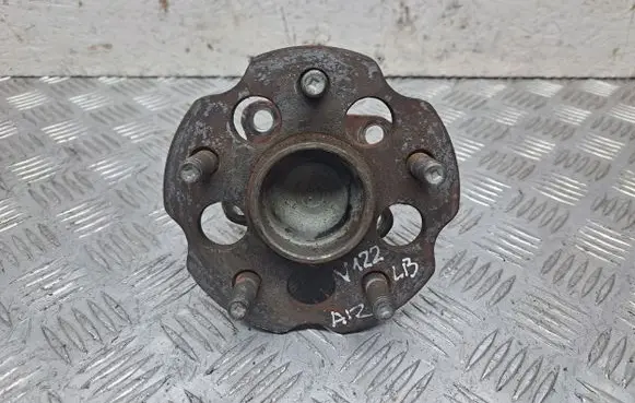 Toyota Verso Rear wheel hub 424500F020
