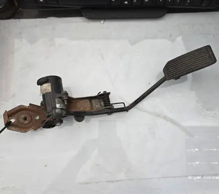Nissan Primera Accelerator throttle pedal 0281002250 189192J620