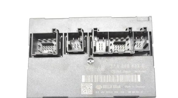 Volkswagen PASSAT B7 Comfort/convenience module 3AA959433B