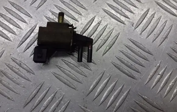 Mitsubishi Colt CZ3 Vacuum valve K5T48277