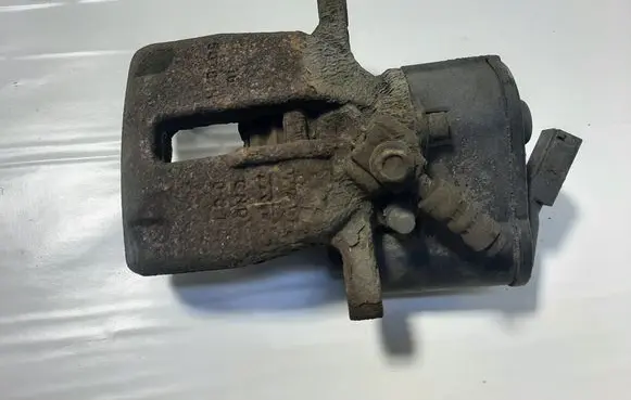 Rear brake caliper