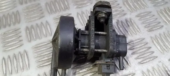 Mercedes-Benz E W210 Turbo solenoid valve 4715396 4534375