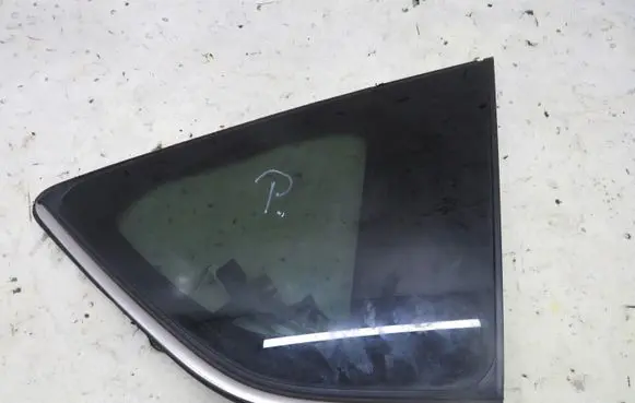 Toyota RAV 4 (XA40) Rear side window GMAUTO4574097