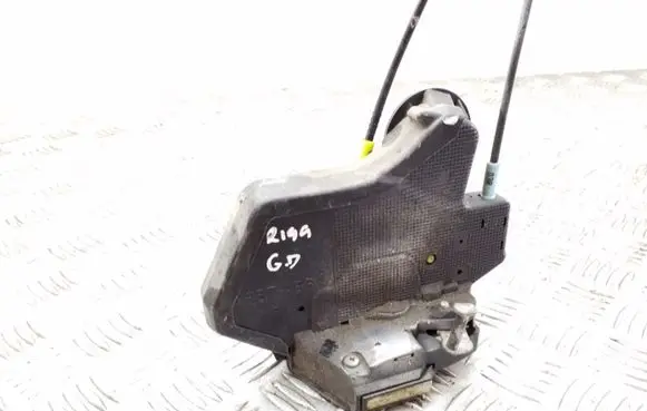 Toyota Camry Rear door lock