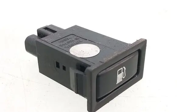Toyota Avensis T250 Fuel tank opening switch 156795