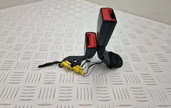 Mercedes-Benz GLK (X204) Middle seatbelt buckle (rear) A2048603269 06481108 34048153B