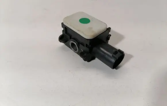 Mercedes-Benz S W221 Airbag deployment crash/impact sensor 0038202826