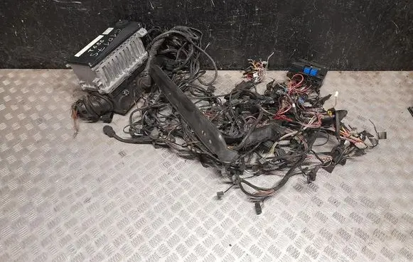 Mercedes-Benz S W140 Fuse box set 1405400067