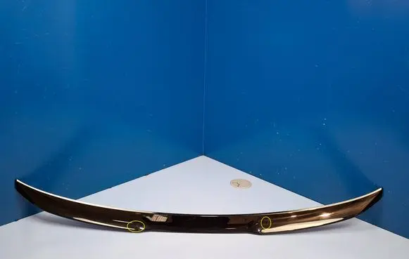 Tailgate/trunk spoiler