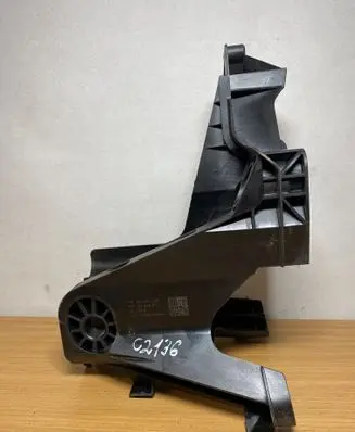 Volkswagen Golf VII Brake pedal 5Q1723058 C2136