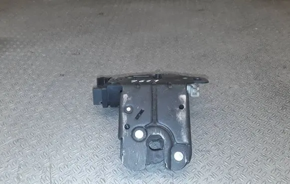 Audi A4 S4 B7 8E 8H Tailgate/trunk/boot lock/catch/latch 8P4827505B