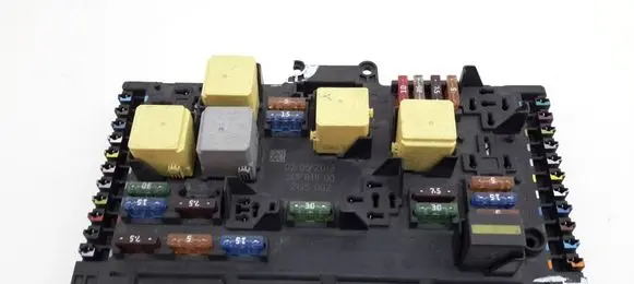Mercedes-Benz Vito Viano W639 Fuse module A6395450801