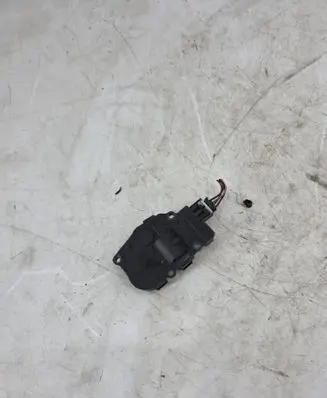 Mercedes-Benz ML W164 Air flap motor/actuator 929888G