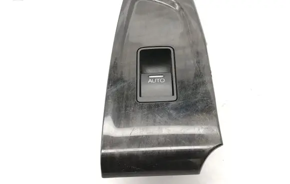 Honda Accord Electric window control switch 35780TL0E01