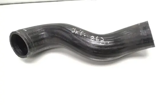 Volvo XC70 Intercooler hose/pipe 30778626