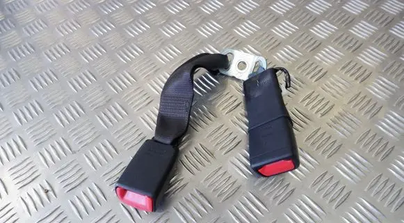 Lexus GS 250 350 300H 450H Rear seatbelt buckle 7347030071 7347030070