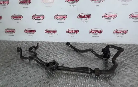 Mercedes-Benz E W211 Engine coolant pipe/hose A2118320584