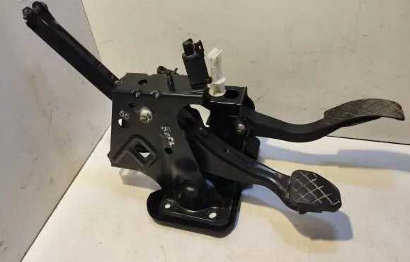 Volkswagen Bora Pedal assembly 1J1721130C 1J1721111C