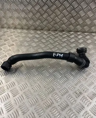 Volkswagen Tiguan Engine coolant pipe/hose 5N0122101