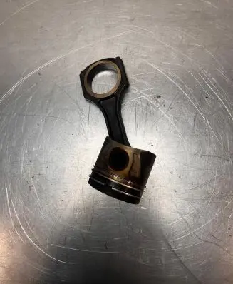 Mercedes-Benz Sprinter W906 Piston with connecting rod 8349F