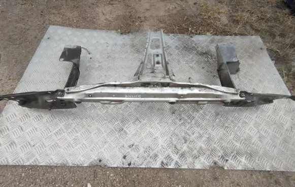 Audi 80 90 S2 B4 Top upper radiator support slam panel