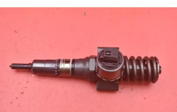 Dodge Caliber Fuel injector 03G130073G