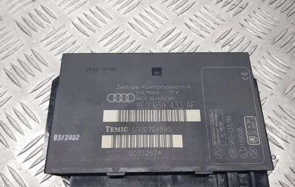 Audi A4 S4 B6 8E 8H Voice control module 8E0959433AF