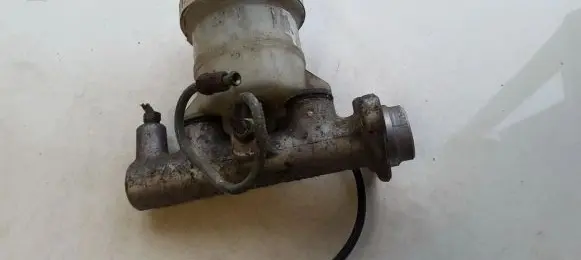 Mitsubishi Lancer Master brake cylinder
