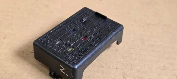 Suzuki Ignis Fuse box cover 3671778F01
