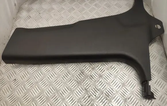 (B) pillar trim (bottom)