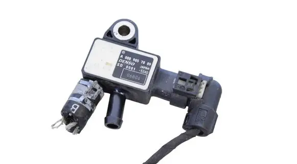 Volkswagen Golf VII Exhaust gas pressure sensor A0009057809