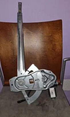 Front door window regulator with motor