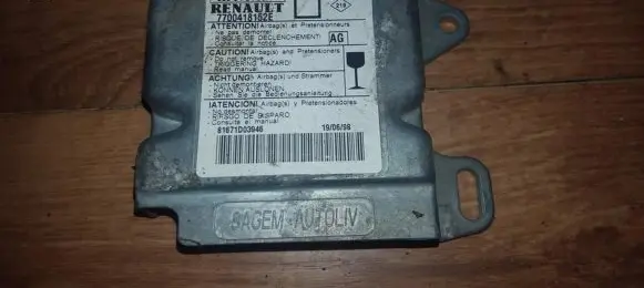 Renault Megane I Airbag control unit/module 7700418152b 550548400