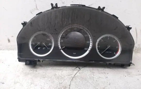Mercedes-Benz C W204 Speedometer (instrument cluster) A2049002605