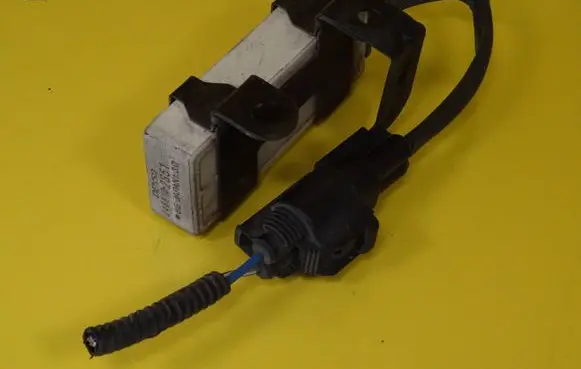 Toyota Yaris Coolant fan relay 246810-2851 2468102851