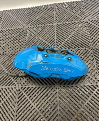 Mercedes-Benz GLC C253 Front brake caliper