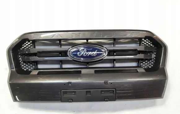 Front bumper upper radiator grill
