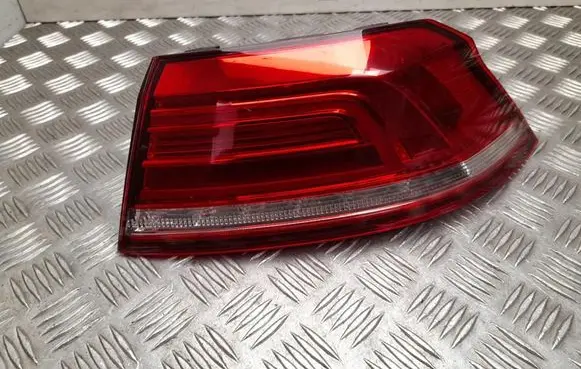 Volkswagen PASSAT B8 Rear/tail lights 3G5945096F