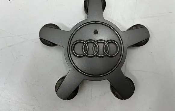 Audi A4 S4 B8 8K Original wheel cap 4F0601165N