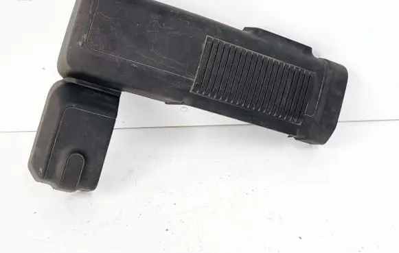 Volkswagen Jetta VI Engine cover (trim) 5C6806441