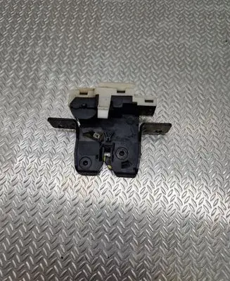 Renault Modus Tailgate/trunk/boot lock/catch/latch 8200076240e